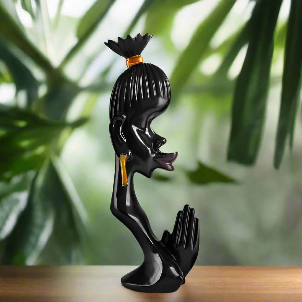 Abstract Couple Sculpture – Modern Black Resin Art Décor - Female -