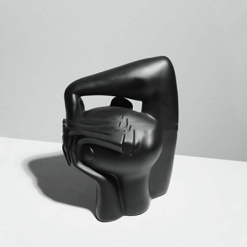 Abstract Crooked Head Resin Sculpture – Modern Artistic Ornament - Thinking about Portraits -