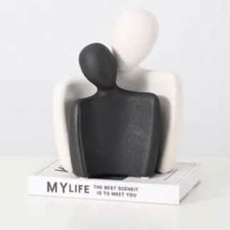 Abstract Embrace Couple Sculpture | Modern Resin Art Décor - Black & White -