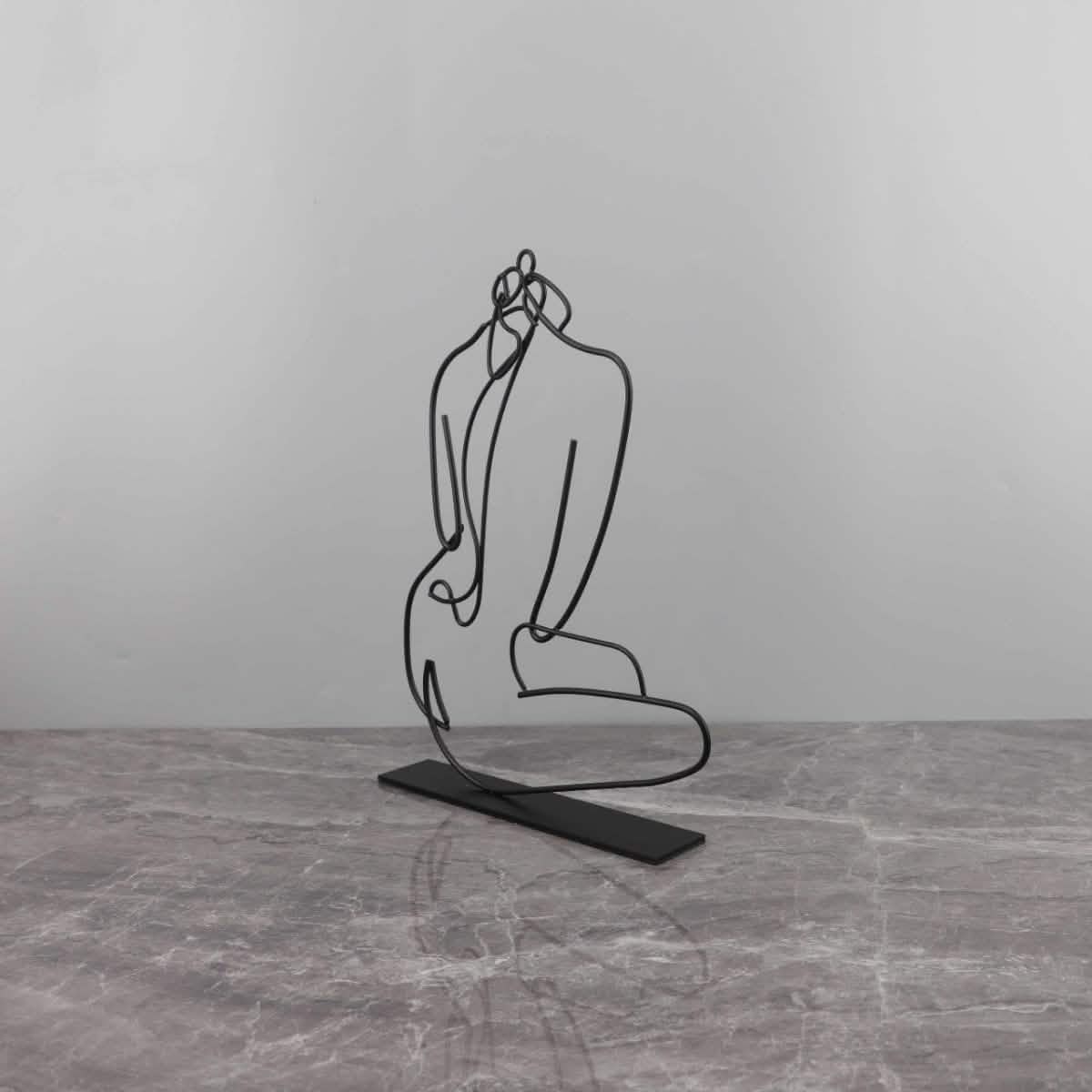 Abstract Line Art Metal Sculpture – Modern Minimalist Character Ornament - Black -