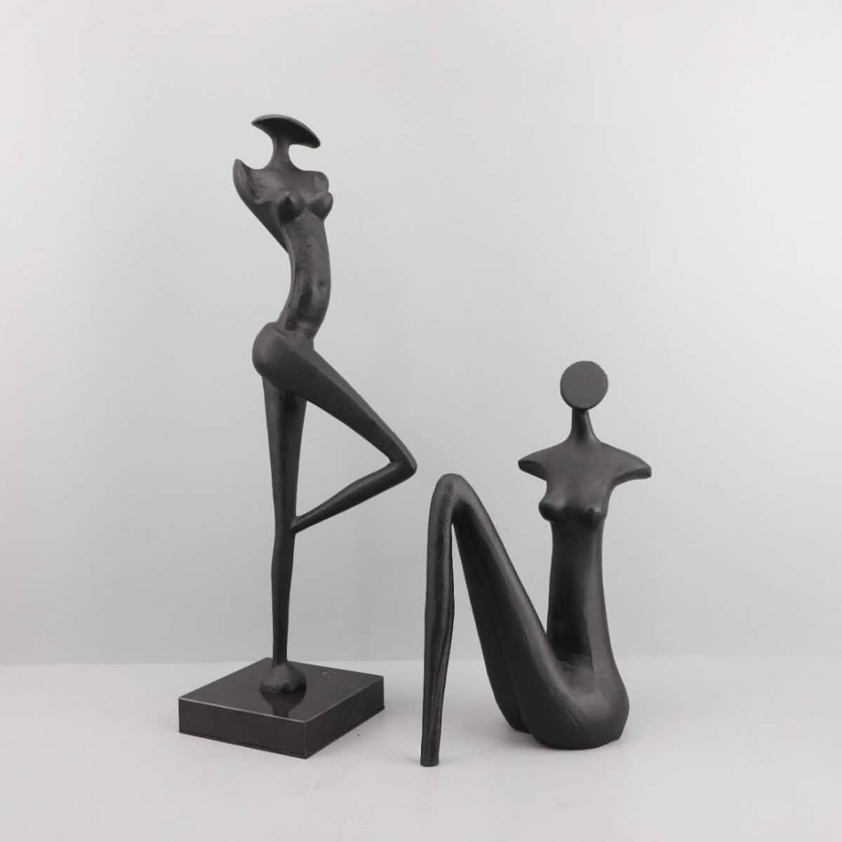 Abstract Metal Figurine Sculpture – Modern European Art Décor - 18x12x49CM -