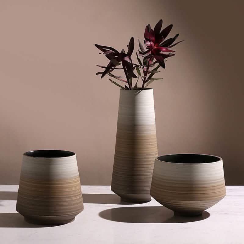 Brown Gradient Ceramic Vase – Modern Painted Pottery Home Décor Ornaments - Medium -