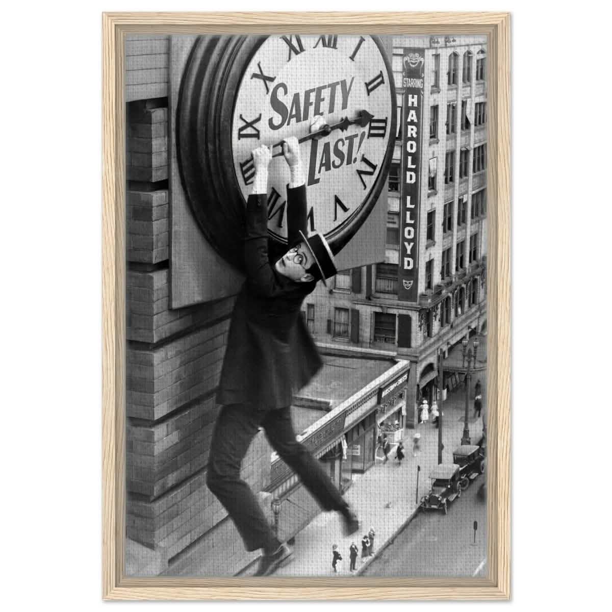 Da Vinci Pop Art wall art Print | Safety Last! (1923) - Framed Canvas - 40x60 cm / 16x24″ - Wood frame