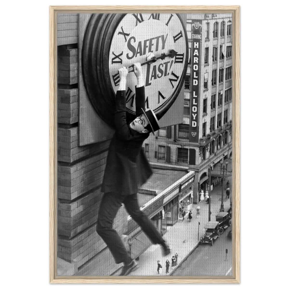 Da Vinci Pop Art wall art Print | Safety Last! (1923) - Framed Canvas - 60x90 cm / 24x36″ - Wood frame