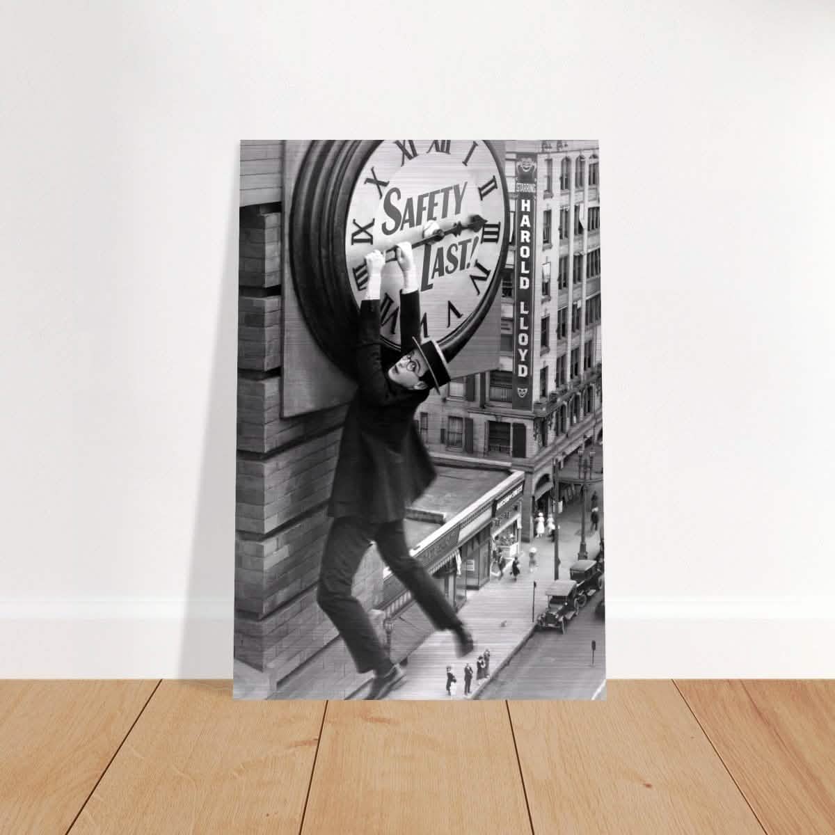 Da Vinci Pop Art wall art Print | Safety Last! (1923) - Brushed Aluminum Print - 60x90 cm / 24x36″ -