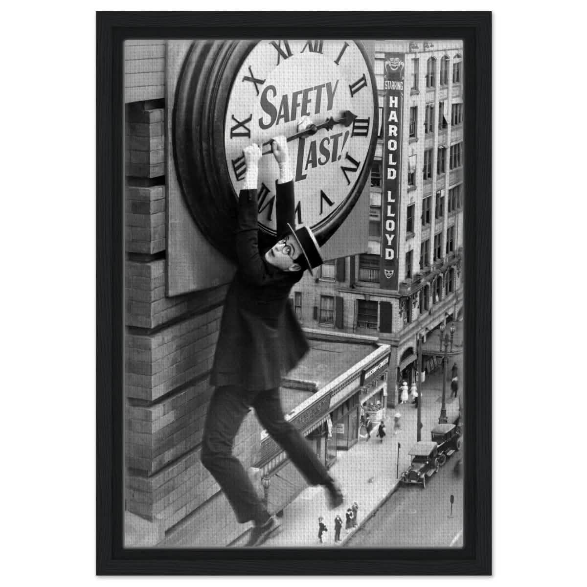 Da Vinci Pop Art wall art Print | Safety Last! (1923) - Framed Canvas - 30x45 cm / 12x18″ - Black frame