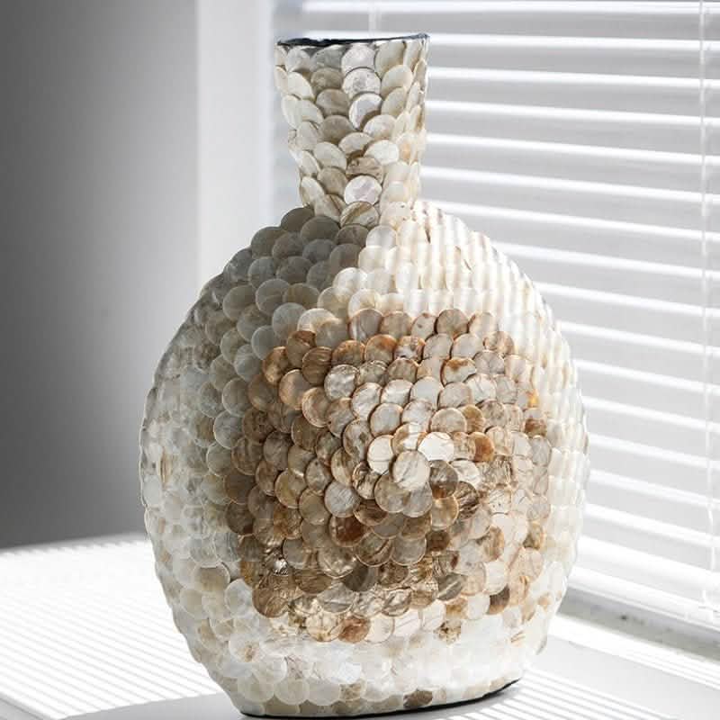 French Entry Lux Golden Shell Art Vase – Coastal Luxury Home Décor - Gold -