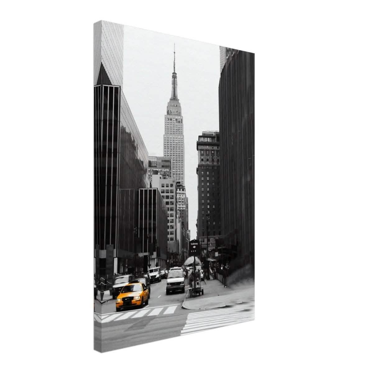 Manhattan Moments - Empire State Tower and Yellow Cab - Canvas - 40x60 cm / 16x24″ -