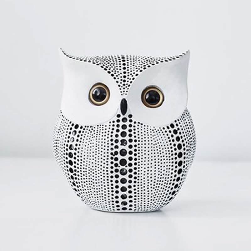 Modern Owl Resin Figurines – Symbol of Wisdom & Home Charm - White -