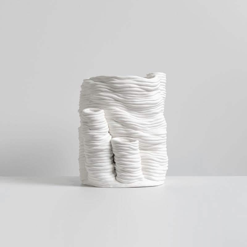 Popcorn Abstract Resin Vase – Modern Art Sculpture Home Décor - Small (26 x 25 x 23 cm) -