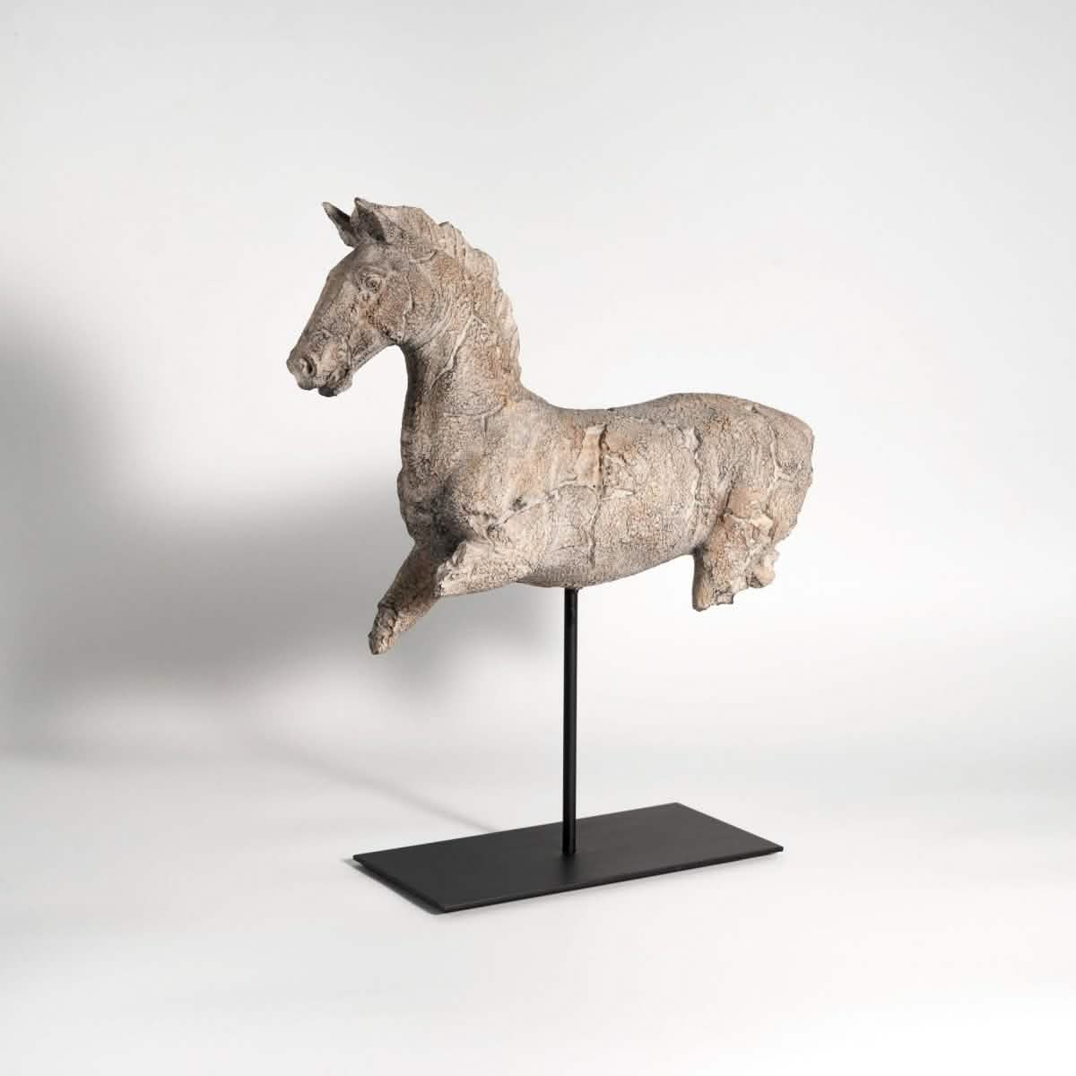 Silent Horse Resin Sculpture – Elegant Modern Tabletop Decoration - Silent Elegance – Horse Sculpture -