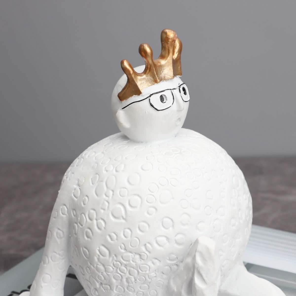 Whimsical King Figurine Sculpture – Modern Abstract Resin Statue with Crown & Glasses for Creative Home Décor - White -