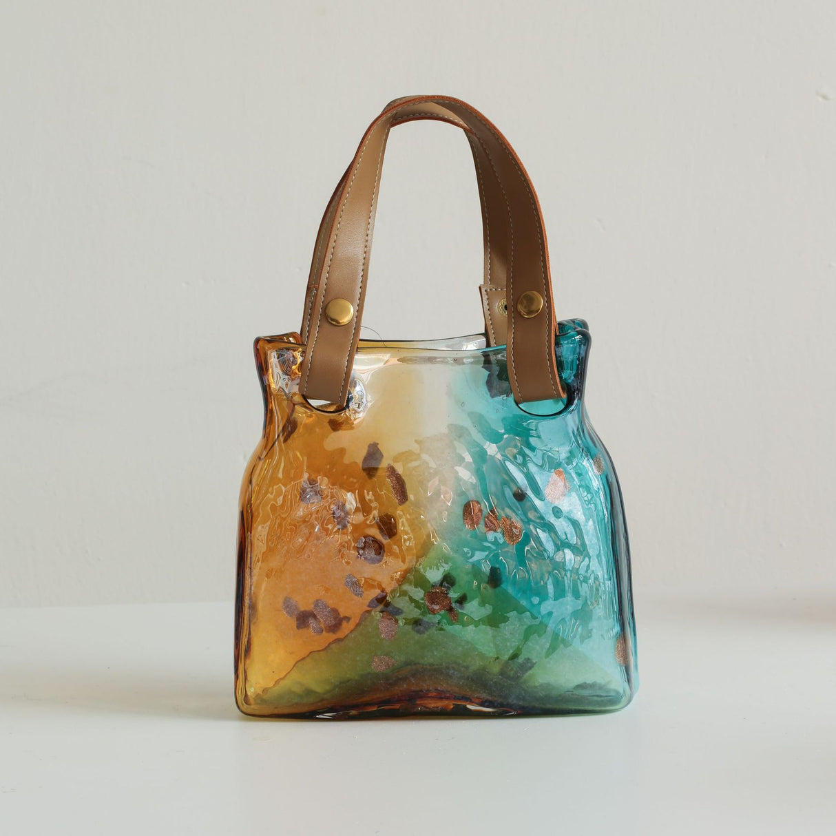 Handcrafted Glass Handbag Vase – Creative Light Luxury Home Décor