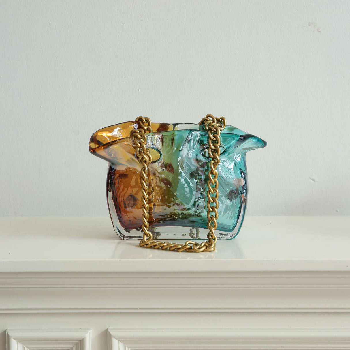 Handcrafted Glass Handbag Vase – Creative Light Luxury Home Décor