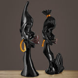 Abstract Couple Sculpture – Modern Black Resin Art Décor