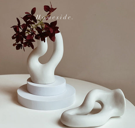 Abstract Ceramic Sculpture Vase – Modern Minimalist Décor - Light grey - 