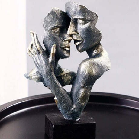 Abstract Couple Mask Sculpture – Modern Resin Art Décor - Green Gold - 