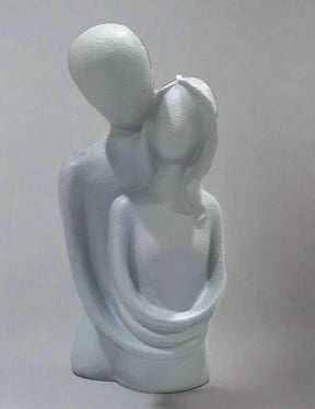 Abstract Couple Statue of Love – Modern Nordic Resin Sculpture for Living Room Decoration & Romantic Home Décor - Grey - embrace - 