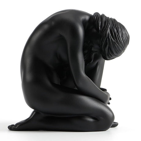 Abstract Kneeling Woman Sculpture – Modern Black Resin Figurine for Elegant Home & Contemporary Art Décor - Black - 