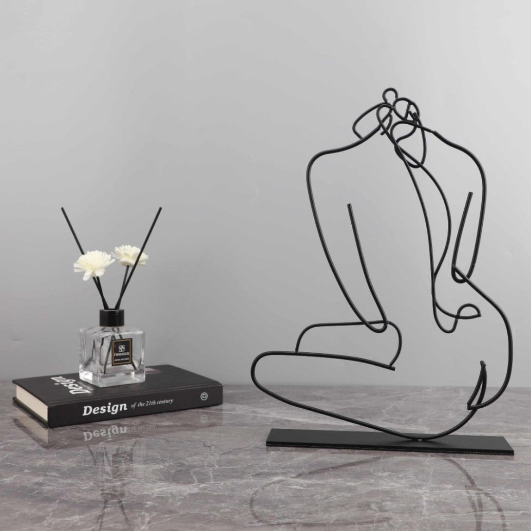 Abstract Line Art Metal Sculpture – Modern Minimalist Character Ornament - Black - 