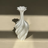 Artistic Twisted Metal Vase – Modern Abstract Retro Flower Arrangement Decor - White - 
