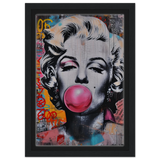 "Bubblegum Marilyn" – Pop Art Street Style Wall Print - Framed Canvas - 20x30 cm / 8x12″ - Black frame