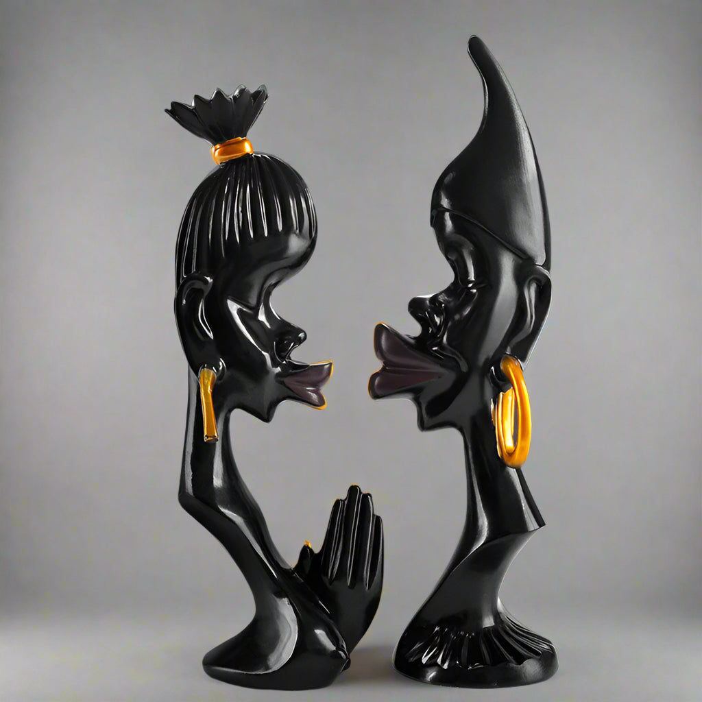 Abstract Couple Sculpture – Modern Black Resin Art Décor