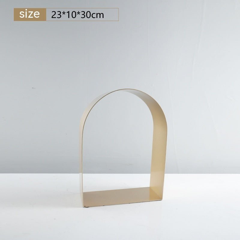 Geometric Arch Resin Sculptures – Modern Character & Abstract Ornaments - Gold - 