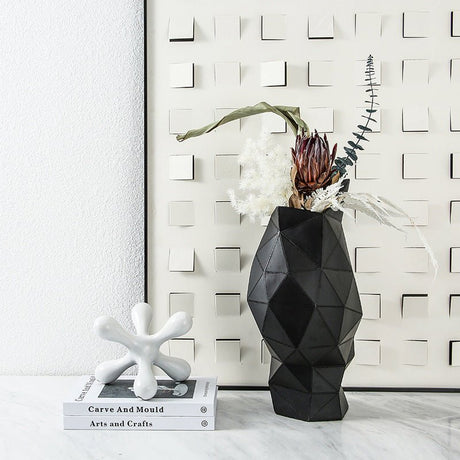 Geometric Resin Vase – Modern Abstract Triangle Design (Black & Brown) - Black - 