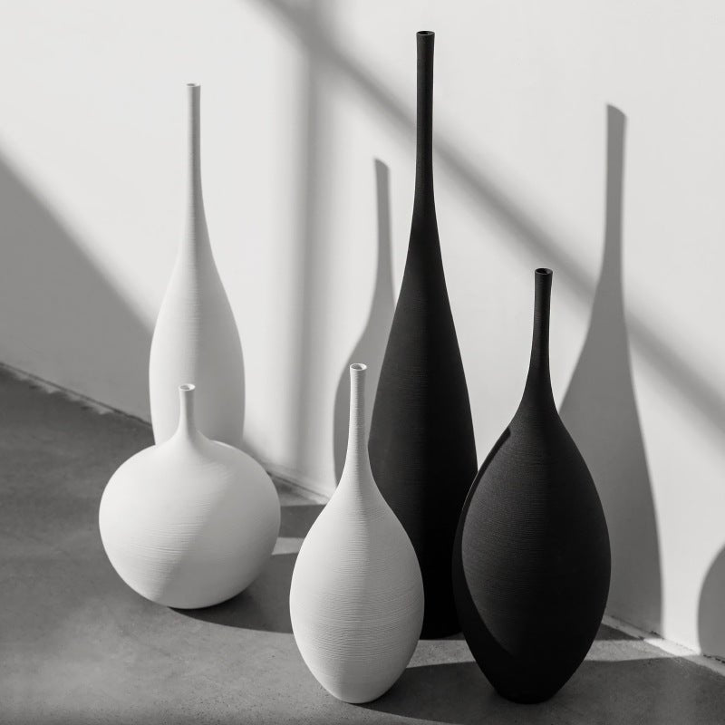 Handmade Zen Vase – Modern Ceramic Art Ornament - Set of 5 pcs (Black and White) - 