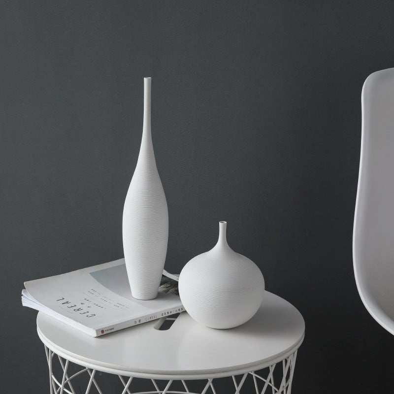 Handmade Zen Vase – Modern Ceramic Art Ornament - Set of 5 pcs (Black and White) - 