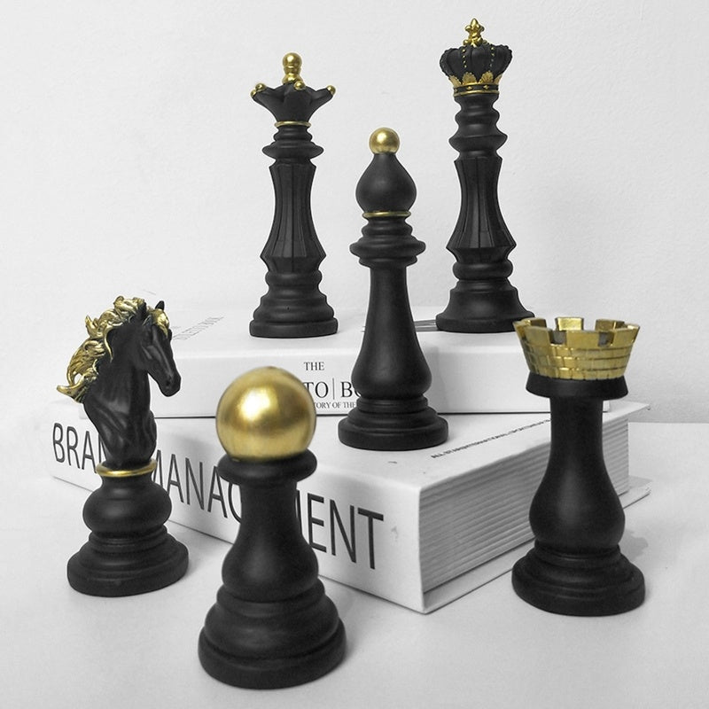 Luxury Resin Chess Piece Ornaments – Creative Modern Decor - Black King Ornament - 
