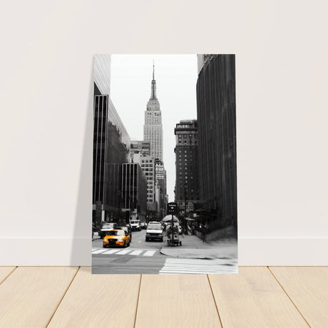 Manhattan Moments - Empire State Tower and Yellow Cab - Aluminum Print - 50x75 cm / 20x30″ - 