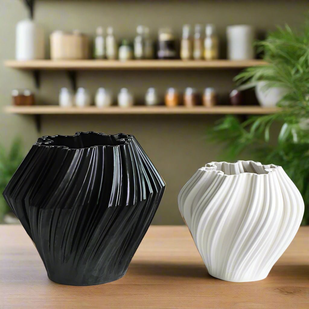 Modern Ceramic Art Vase – Black & White Decorative Home Décor - Large black - 