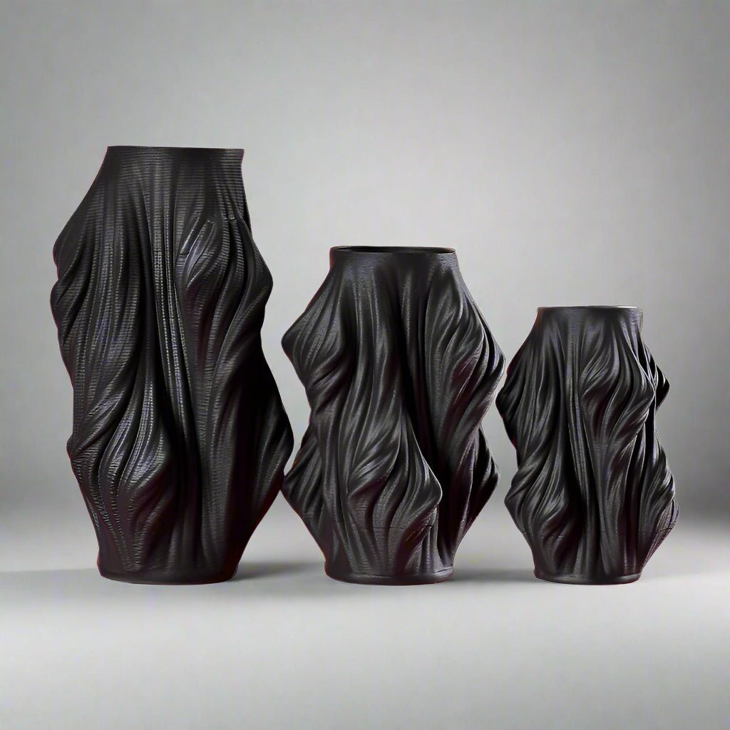 Modern Minimalist Porcelain Vase – Sculptural Black Glazed Décor - Small 24.5cm x 16cm - 