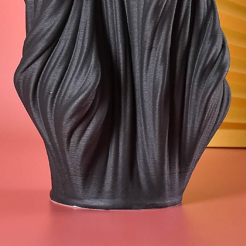 Modern Minimalist Porcelain Vase – Sculptural Black Glazed Décor - Small 24.5cm x 16cm - 