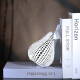 Modern Resin Pear Sculpture – Minimalist Fruit Ornament for Home Décor - 18x10.5x10.5cm - Pear - 