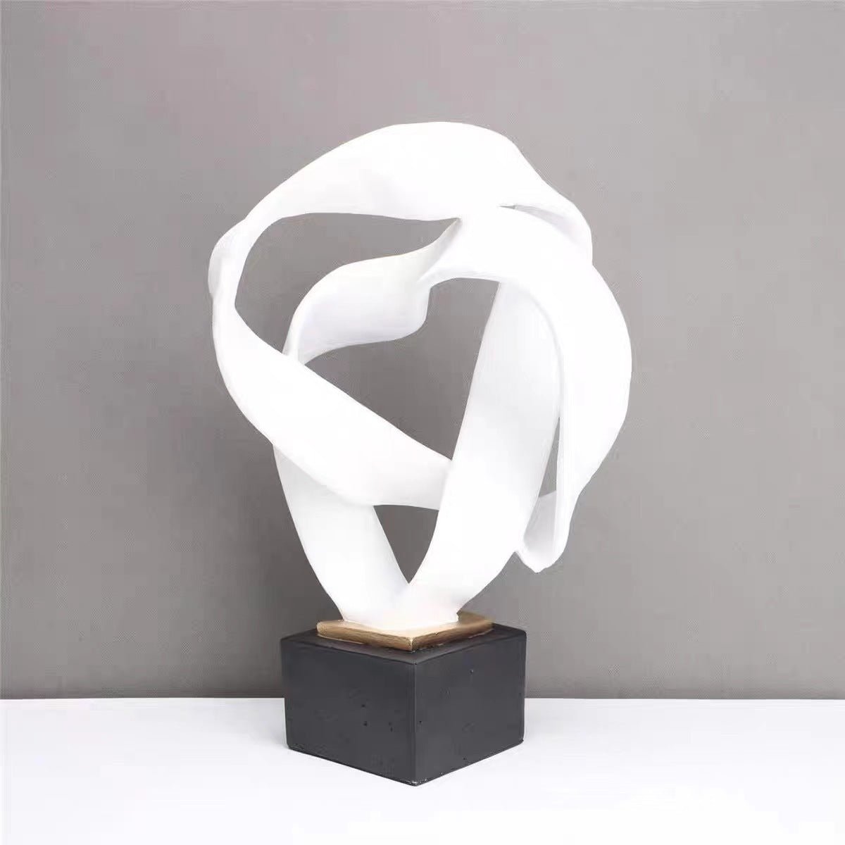 Nordic Abstract Resin Ribbon Ornaments - White L28W23H42cm - 