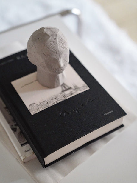 Original plaster sculpture of human body - Stand grey - 